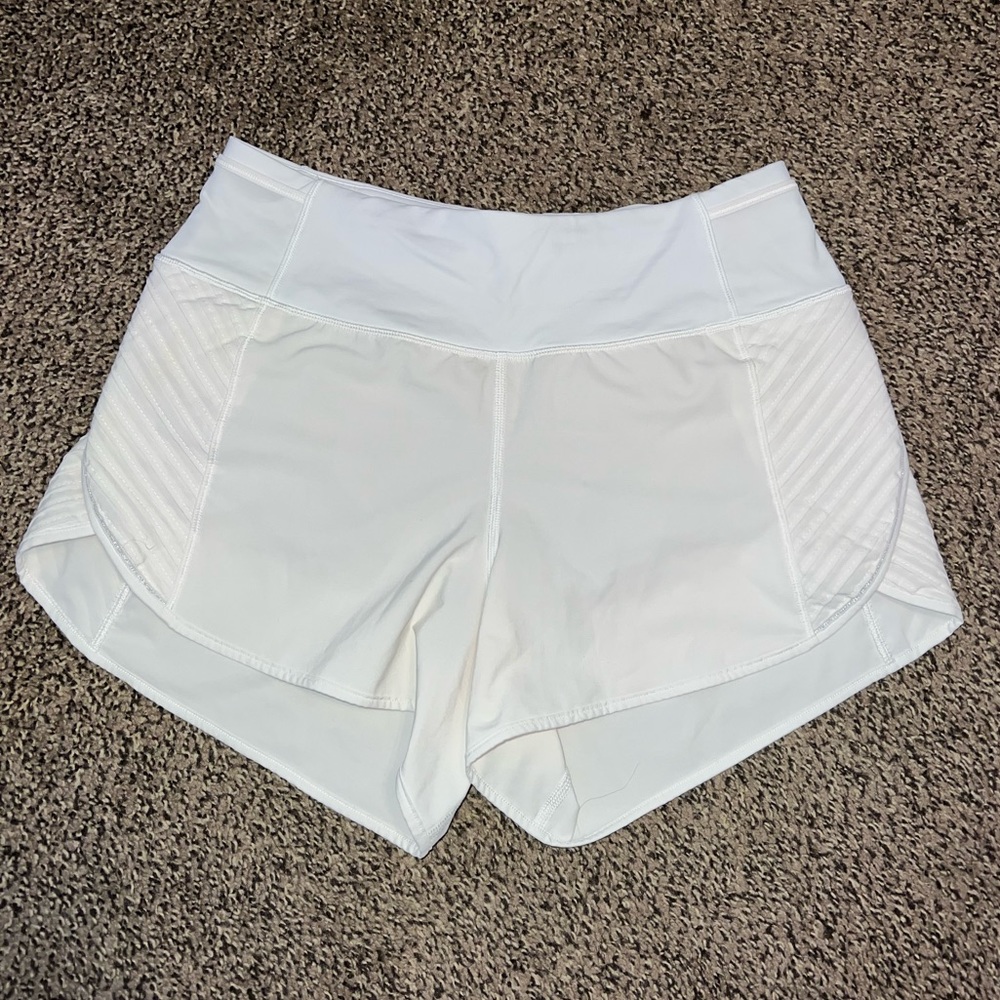 Lululemon: Real Quick Mid-Rise Pintuck Short 3.5”, White, Size 6